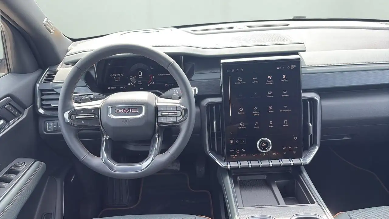 GMC Acadia снимка GMC Acadia