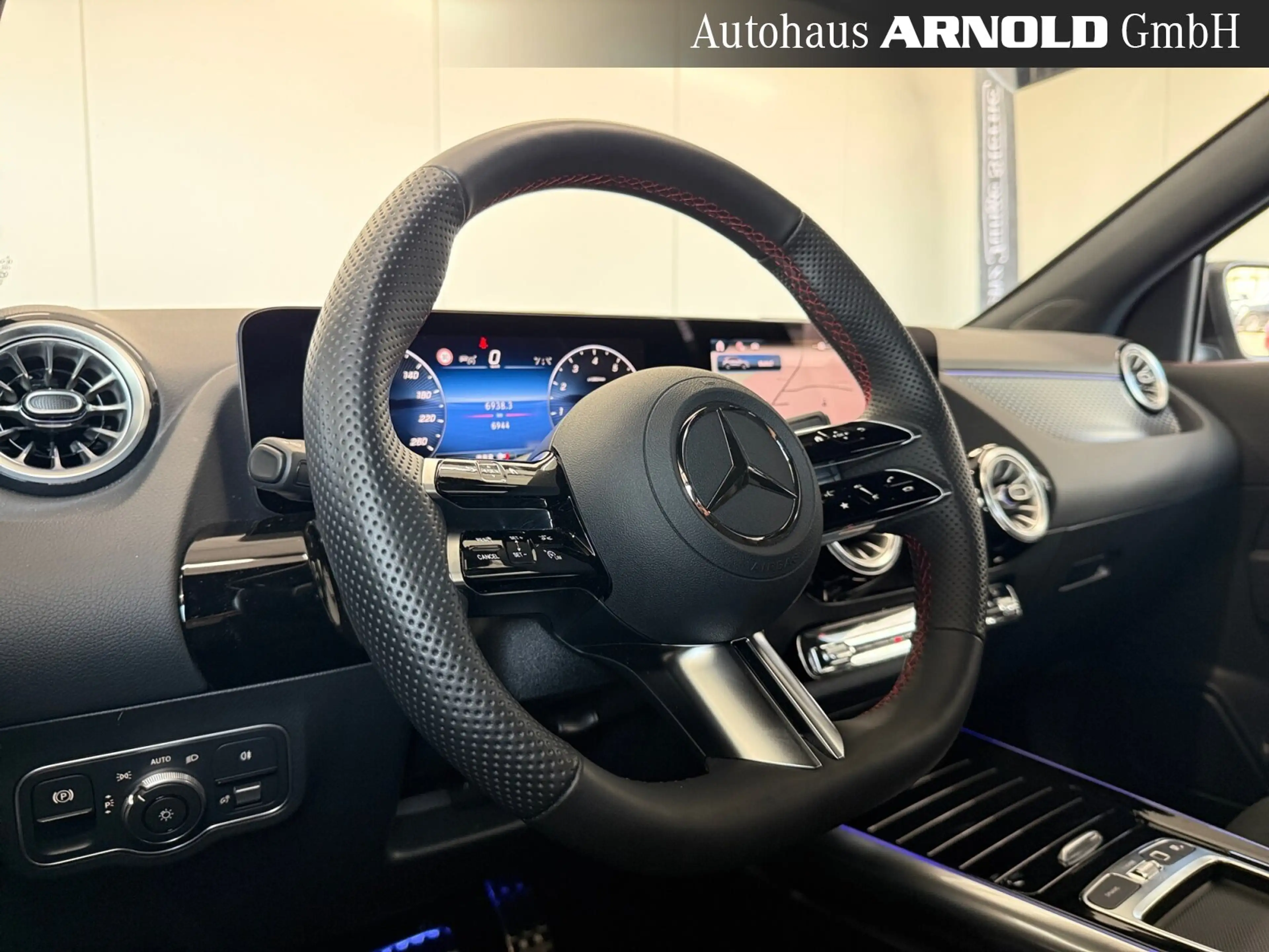 Mercedes-Benz GLA 220 GLA 220 4M AMG-Line DISTRONIC 360° Night-P. Navi — photo 9