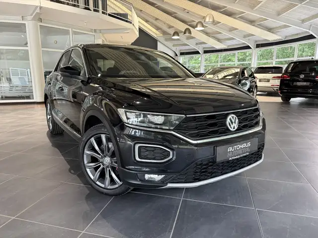 Volkswagen T-Roc main image
