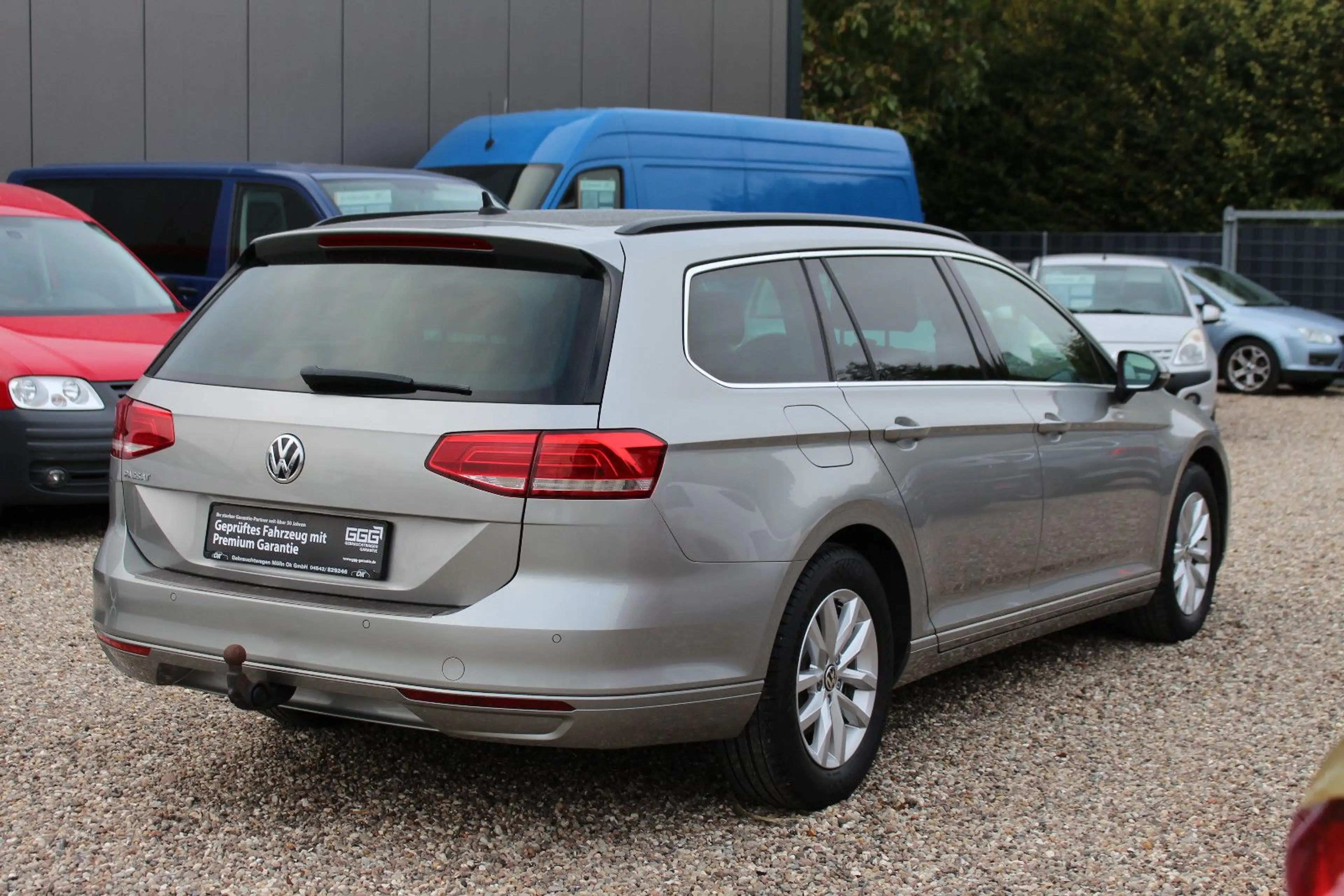 Volkswagen Passat Variant Passat *S.Heft*Navi*AHK 2t*SHZ*Tempomat*APP*PDC* — photo 3
