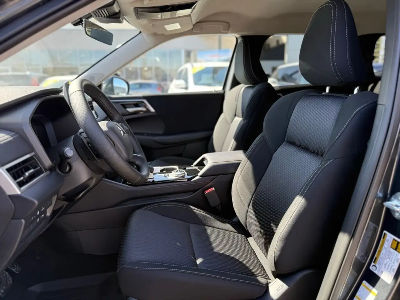 Mitsubishi Outlander снимка Mitsubishi Outlander