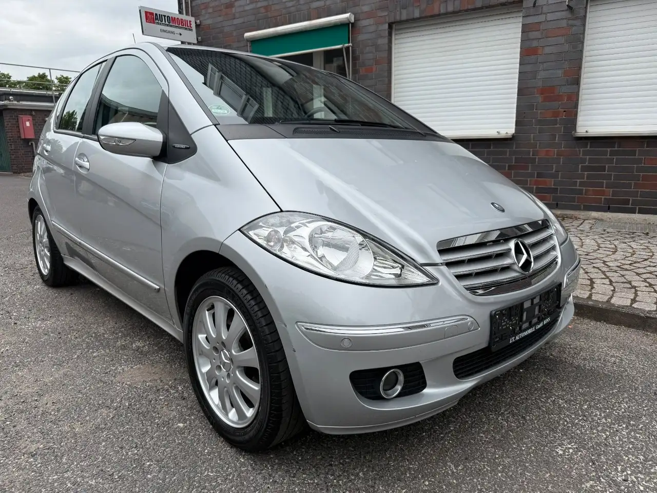 Mercedes-Benz A 200