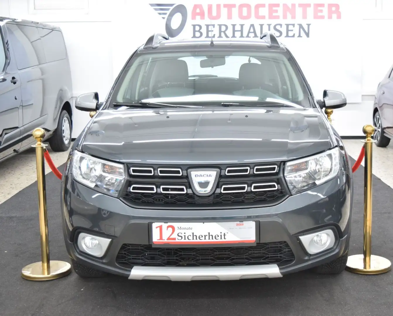 Dacia Sandero II Stepway Prestige*KLIMA*GARANTIE* Grau - 1