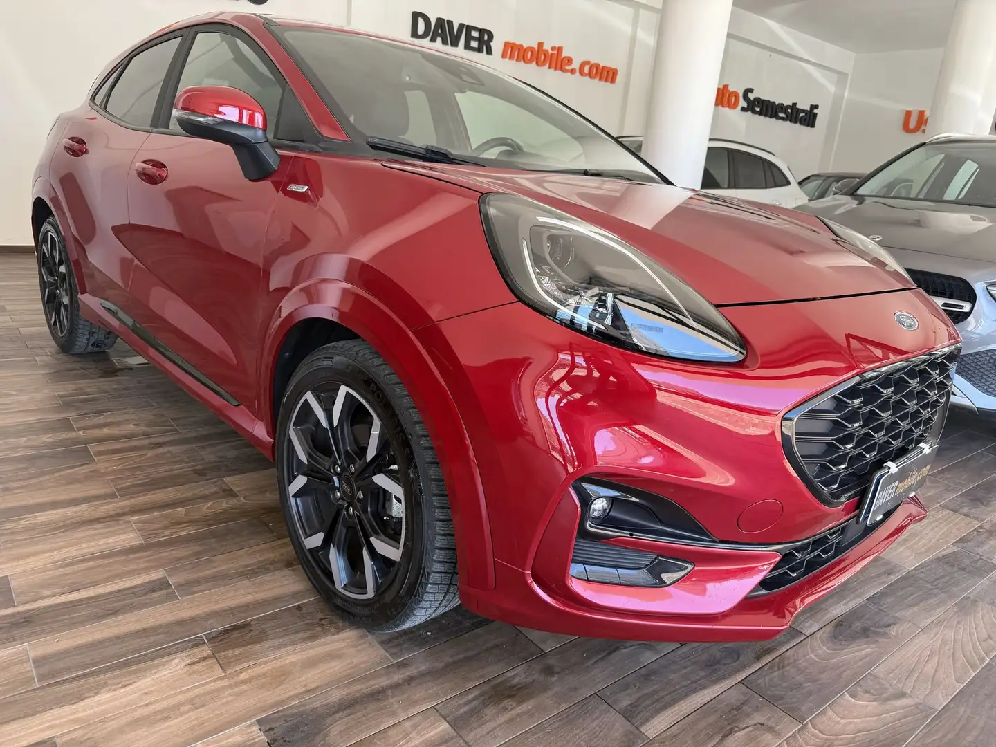 Ford Puma 1.0 EcoBoost Hybrid 125 CV S&S ST-Line X AUTO Rosso - 1