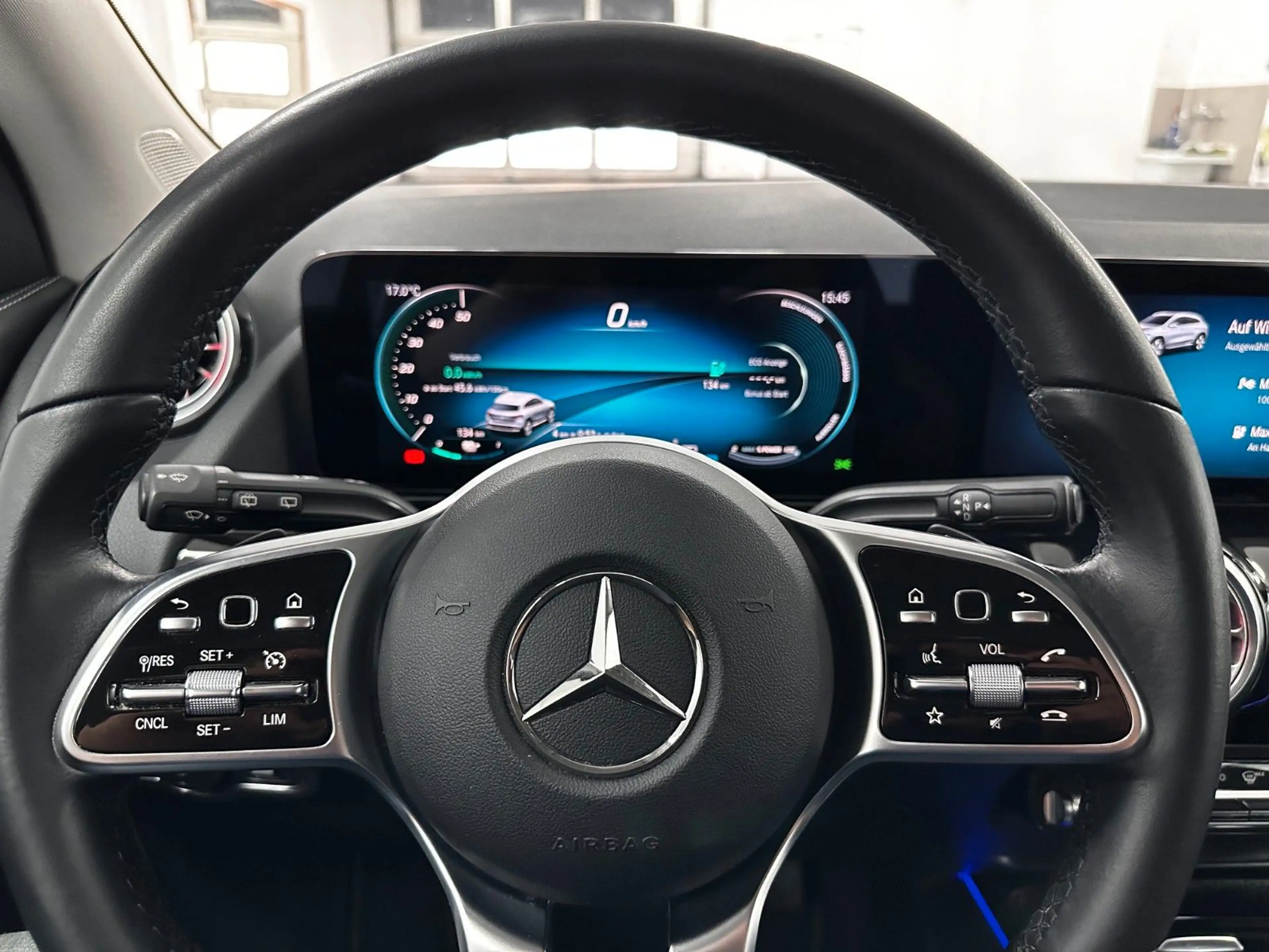 Mercedes-Benz EQA 250-NAVI-LED-M-BUX-KAMERA- — photo 13