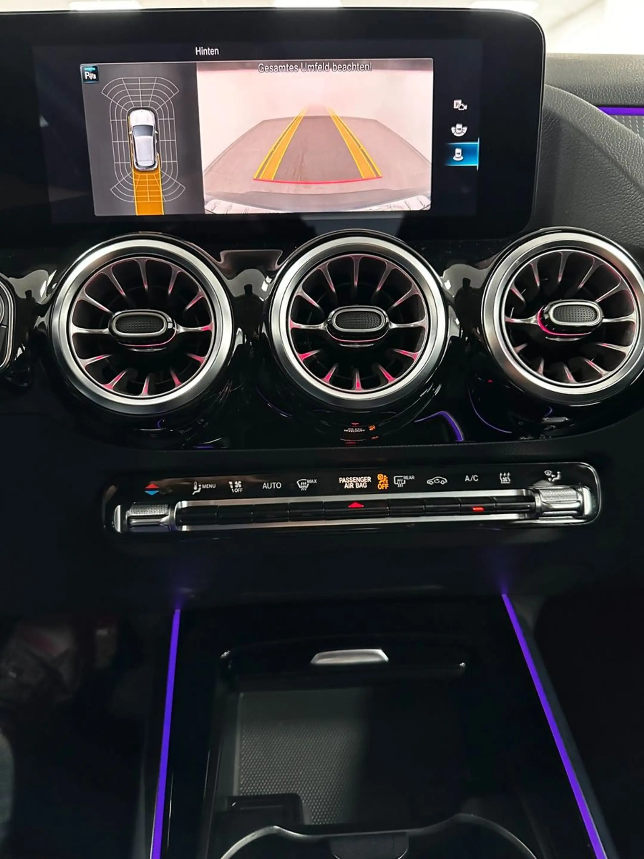 Mercedes-Benz EQA 250-NAVI-LED-M-BUX-KAMERA- — photo 12