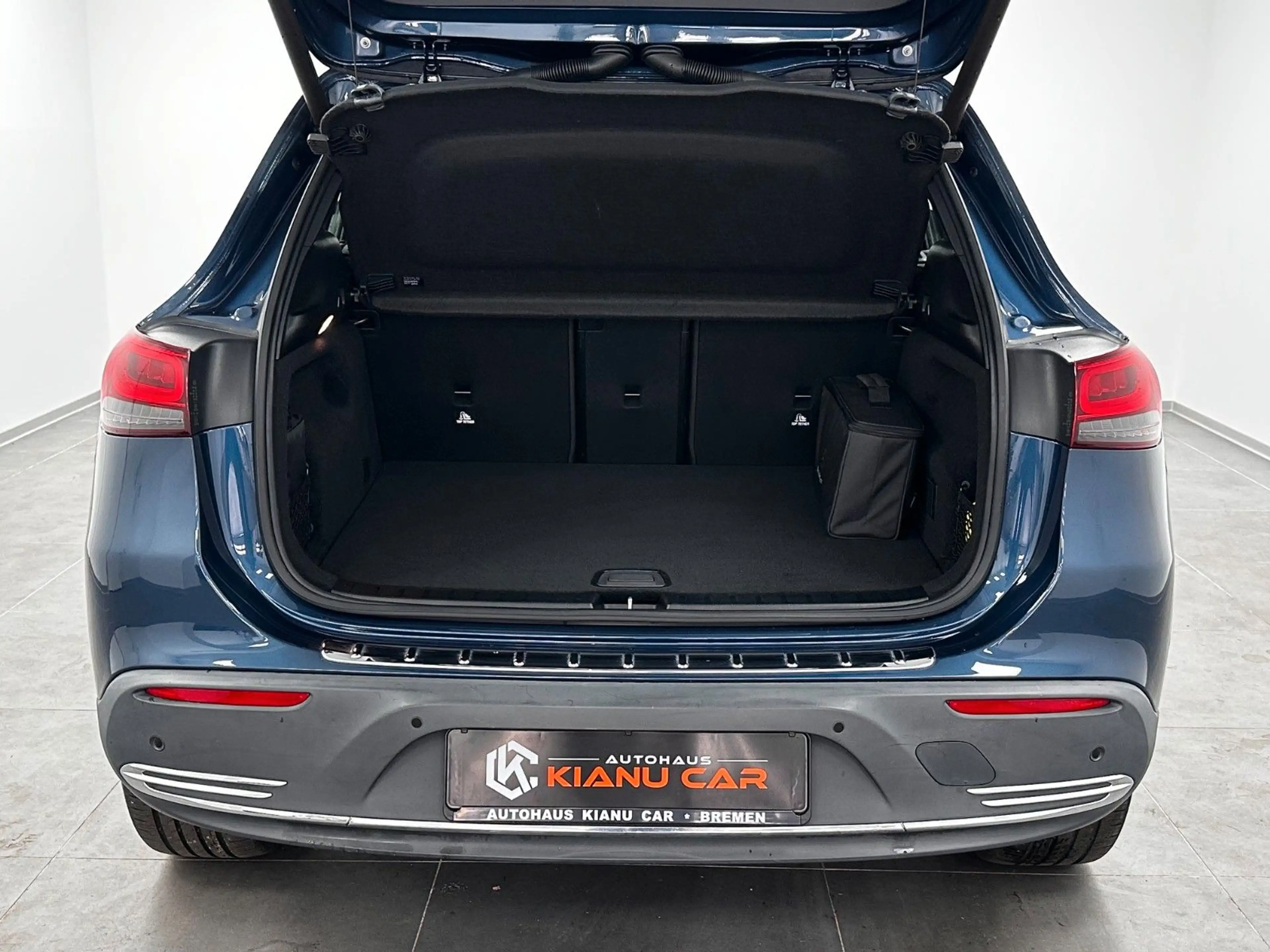 Mercedes-Benz EQA 250-NAVI-LED-M-BUX-KAMERA- — photo 9
