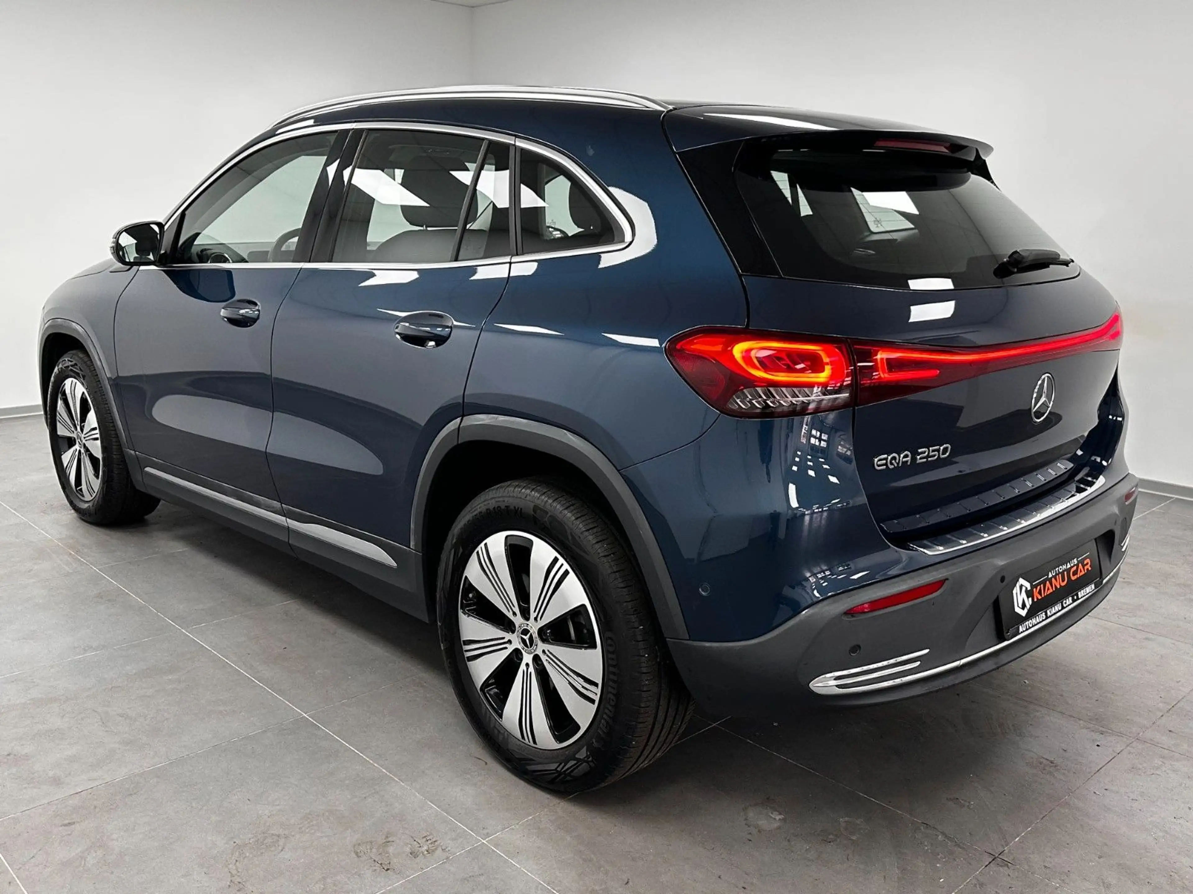 Mercedes-Benz EQA 250-NAVI-LED-M-BUX-KAMERA- — photo 8