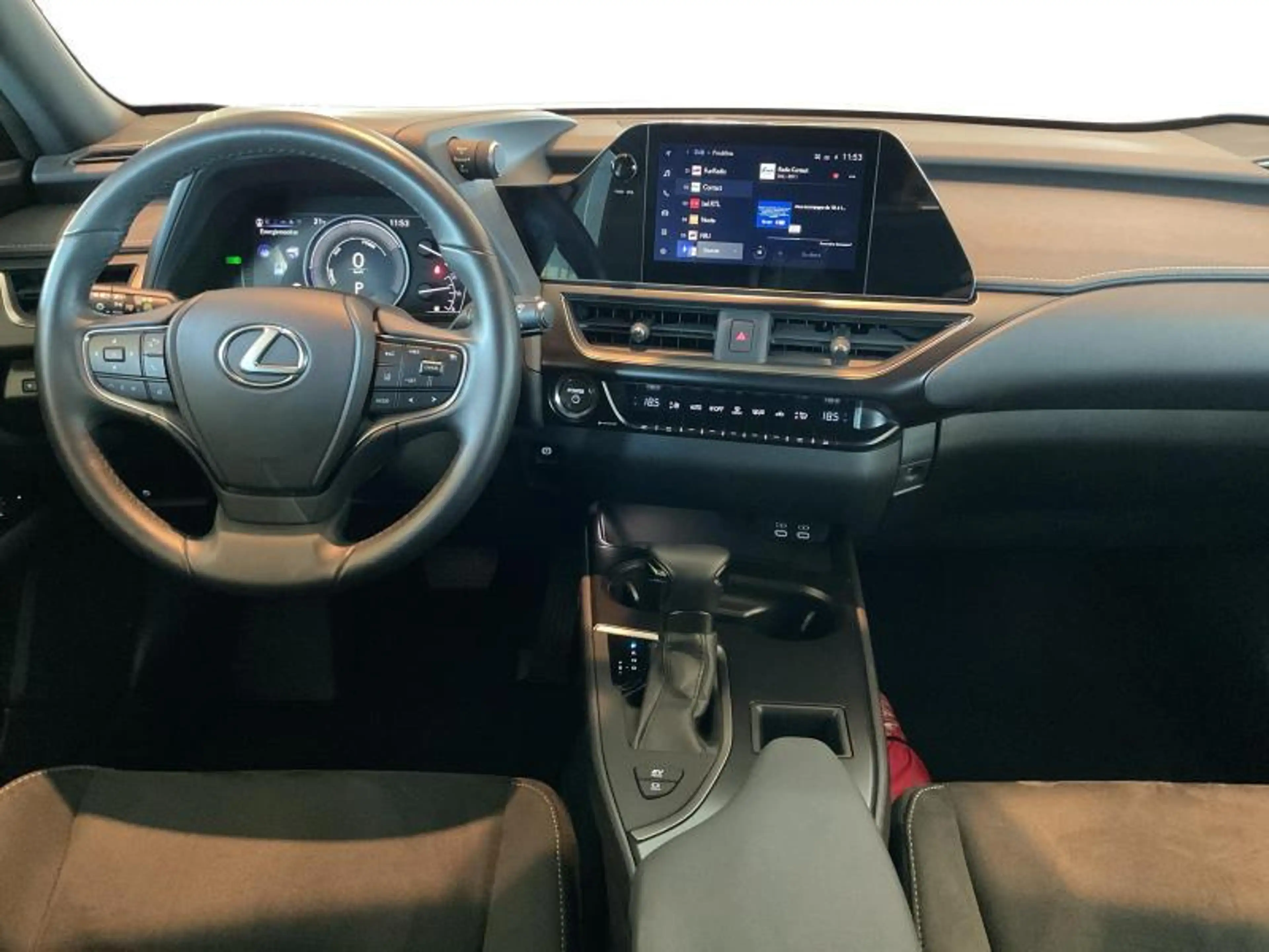 Lexus UX 250h Urban | navi | carplay | ACC — photo 7