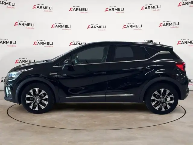 Renault Captur view 2