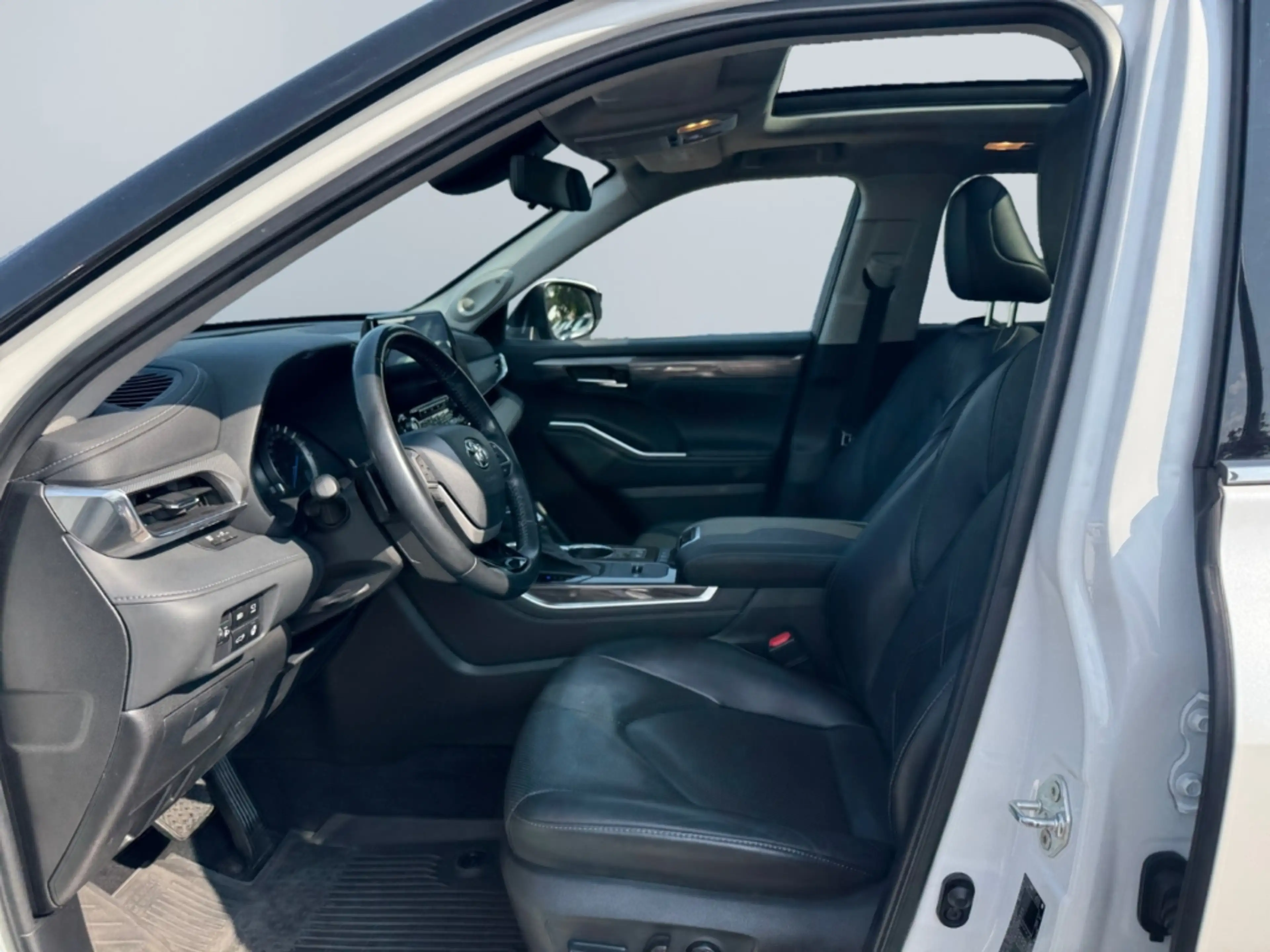 Toyota Highlander Hybrid Luxury 2.5 7-SITZER*PANO*HuD*LEDER — photo 9