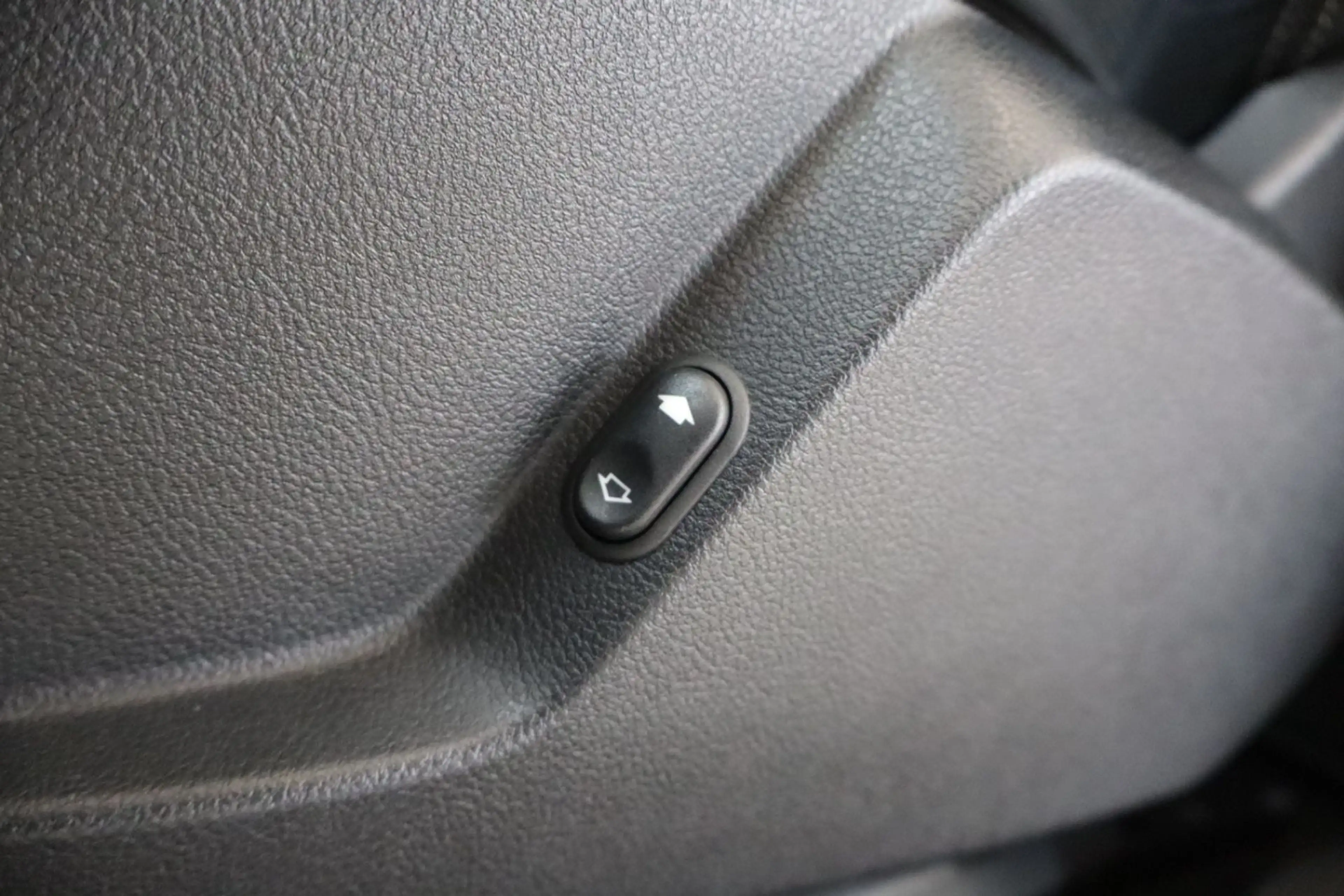 Ford S-Max S-MAX Titanium*TÜV*PDC* — photo 12