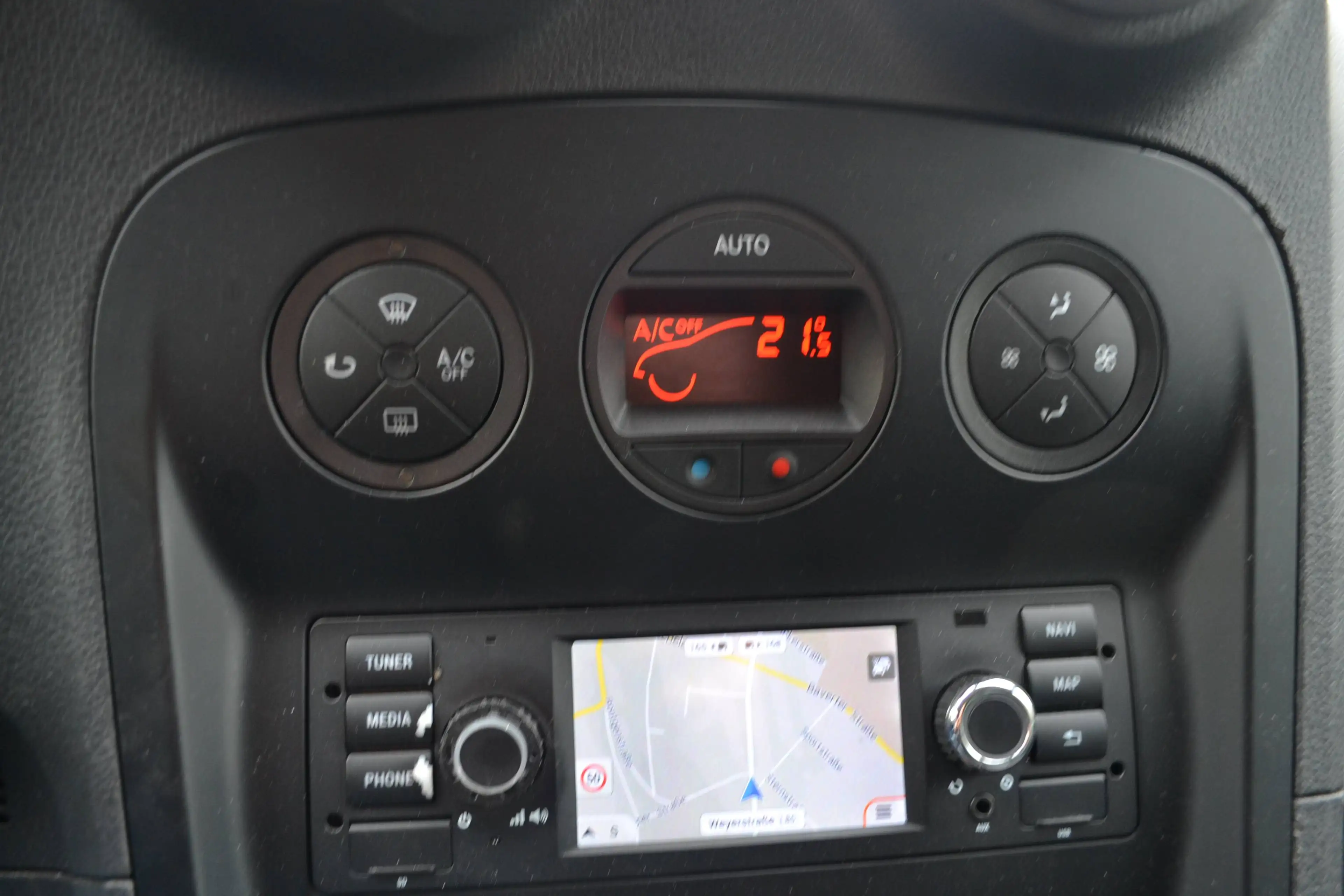 Mercedes-Benz Citan 111 CDI lang Tourer Edition OFF-ROAD*KAMERA*NAVIGA — photo 9