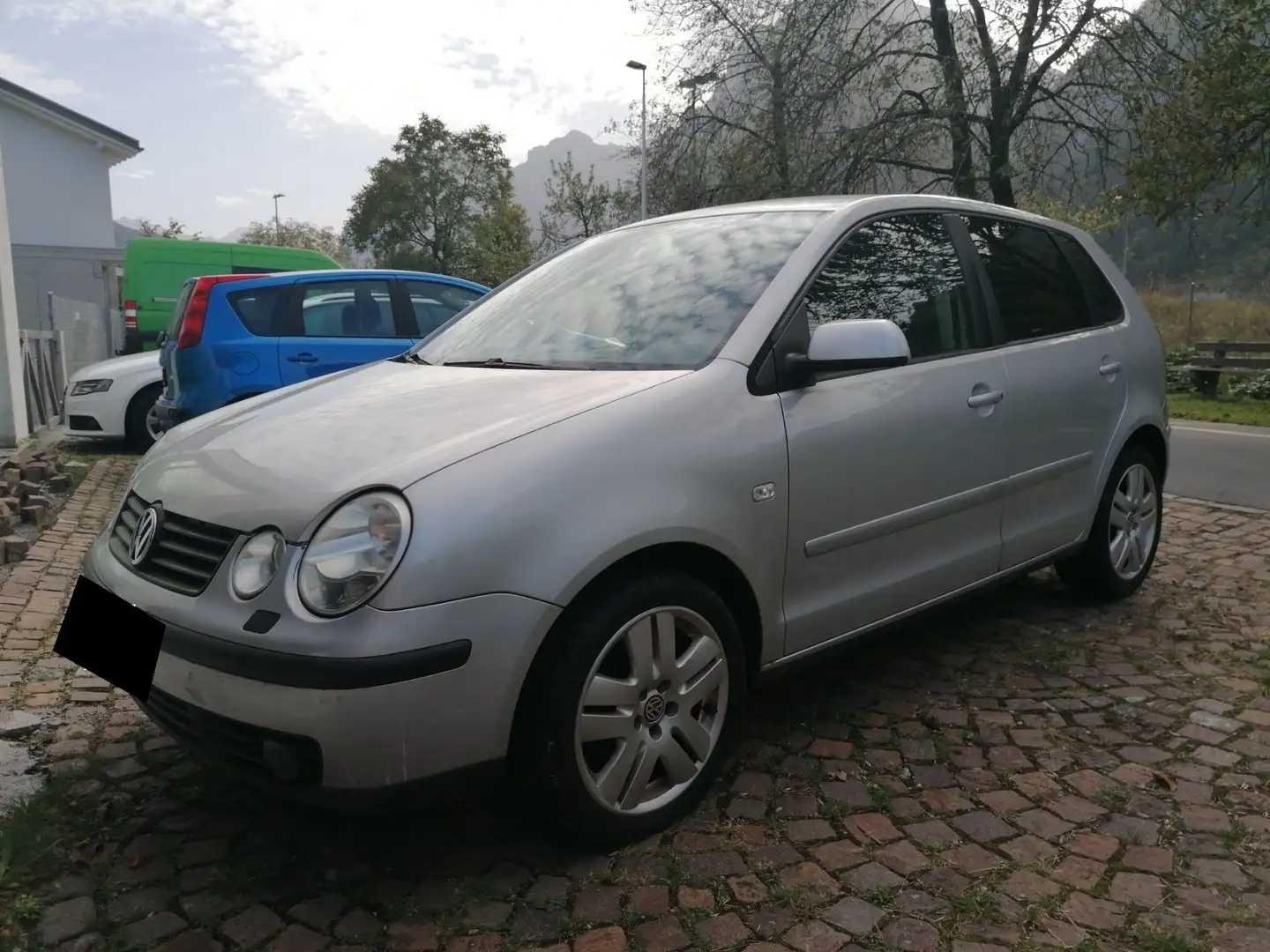 Volkswagen Polo 1.4i+16v+Base Gris - 2
