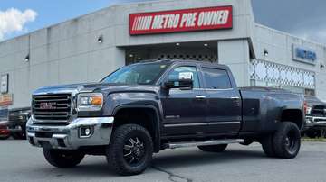 SLT Crew Cab Long Box 4WD