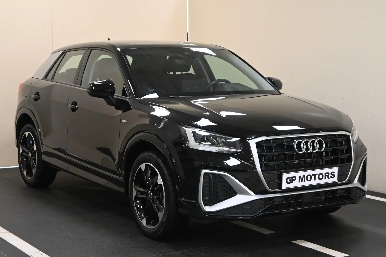 Audi Q2 Q2 30 TFSI S line Edition Schwarz - 1