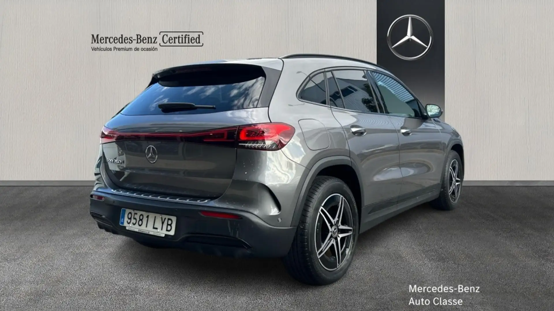 Mercedes-Benz EQA -CLASS 250 AMG LINE Gris - 2