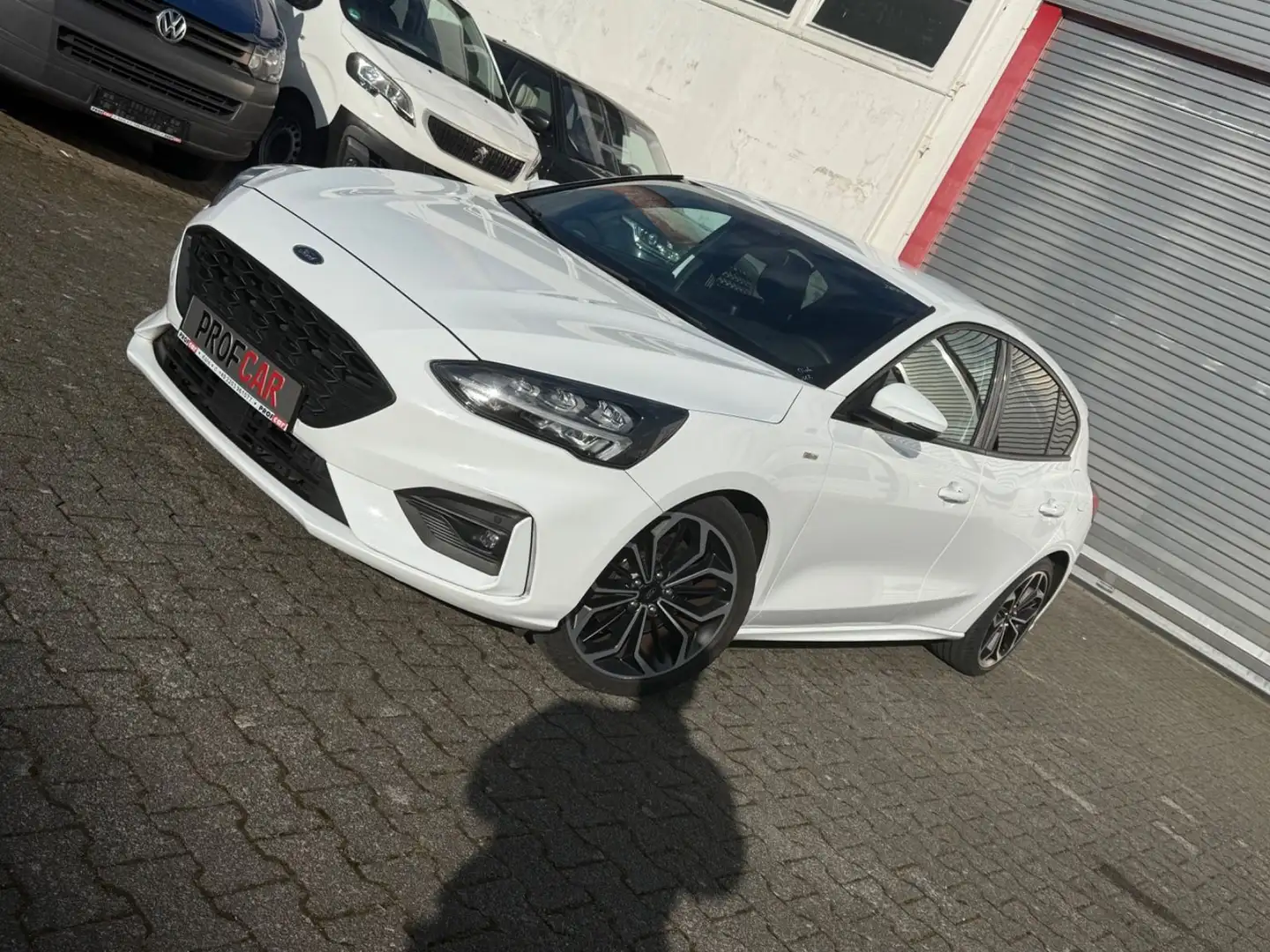 Ford Focus EcoBlue ST-Line RFK-LED-SHZ-LenkradHZG-ACC Blanc - 1