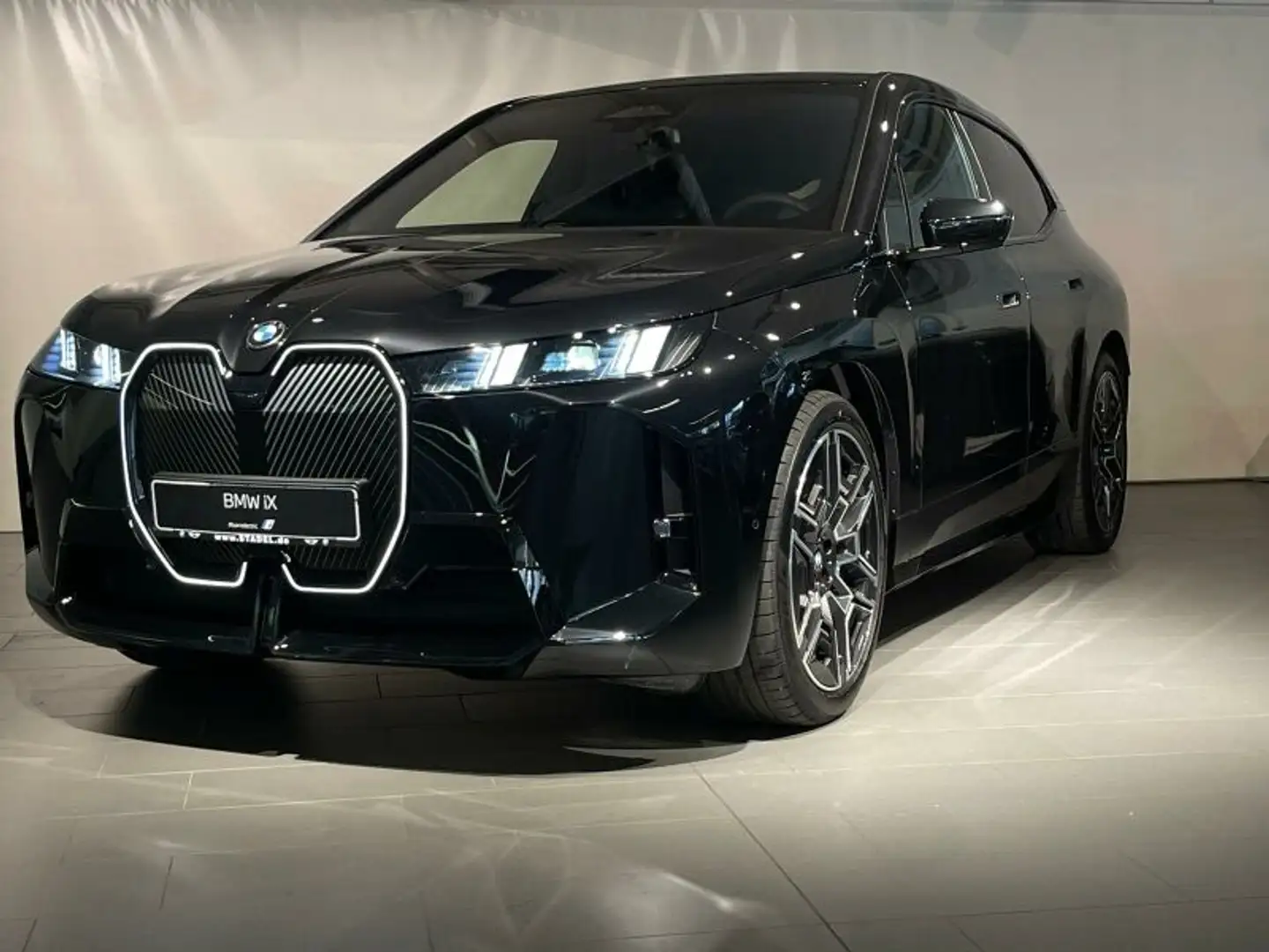 BMW iX xDrive45 M Sportpaket Noir - 2