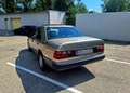 Mercedes-Benz 230 E - thumbnail 3