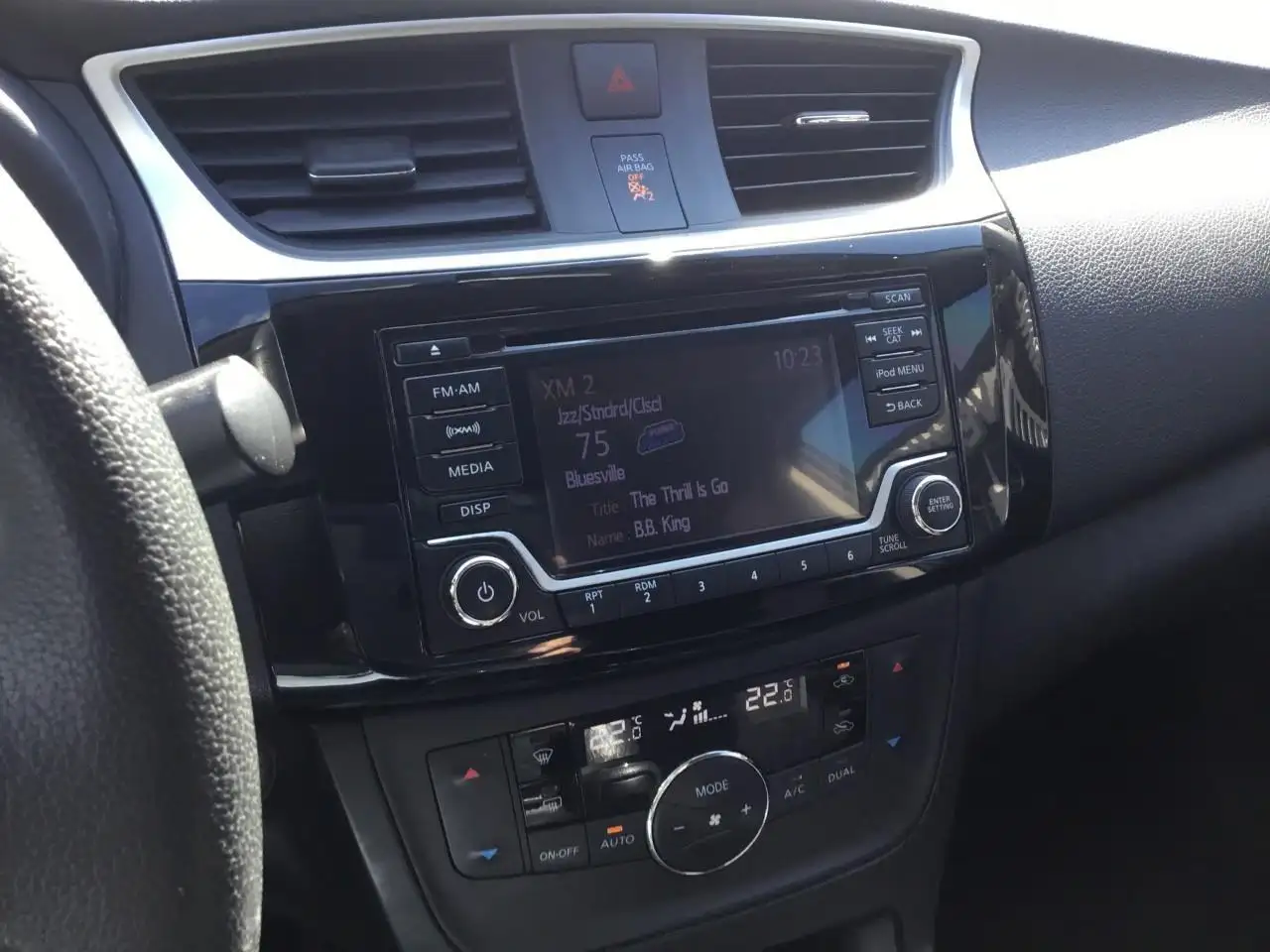 Nissan Sentra снимка Nissan Sentra