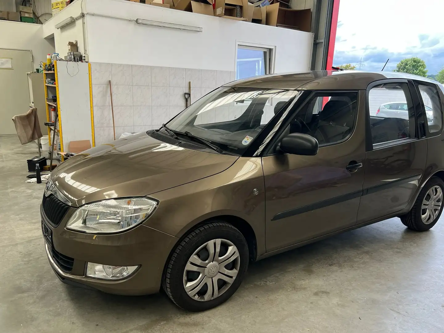 Skoda Roomster Active Plus Edition Maro - 1