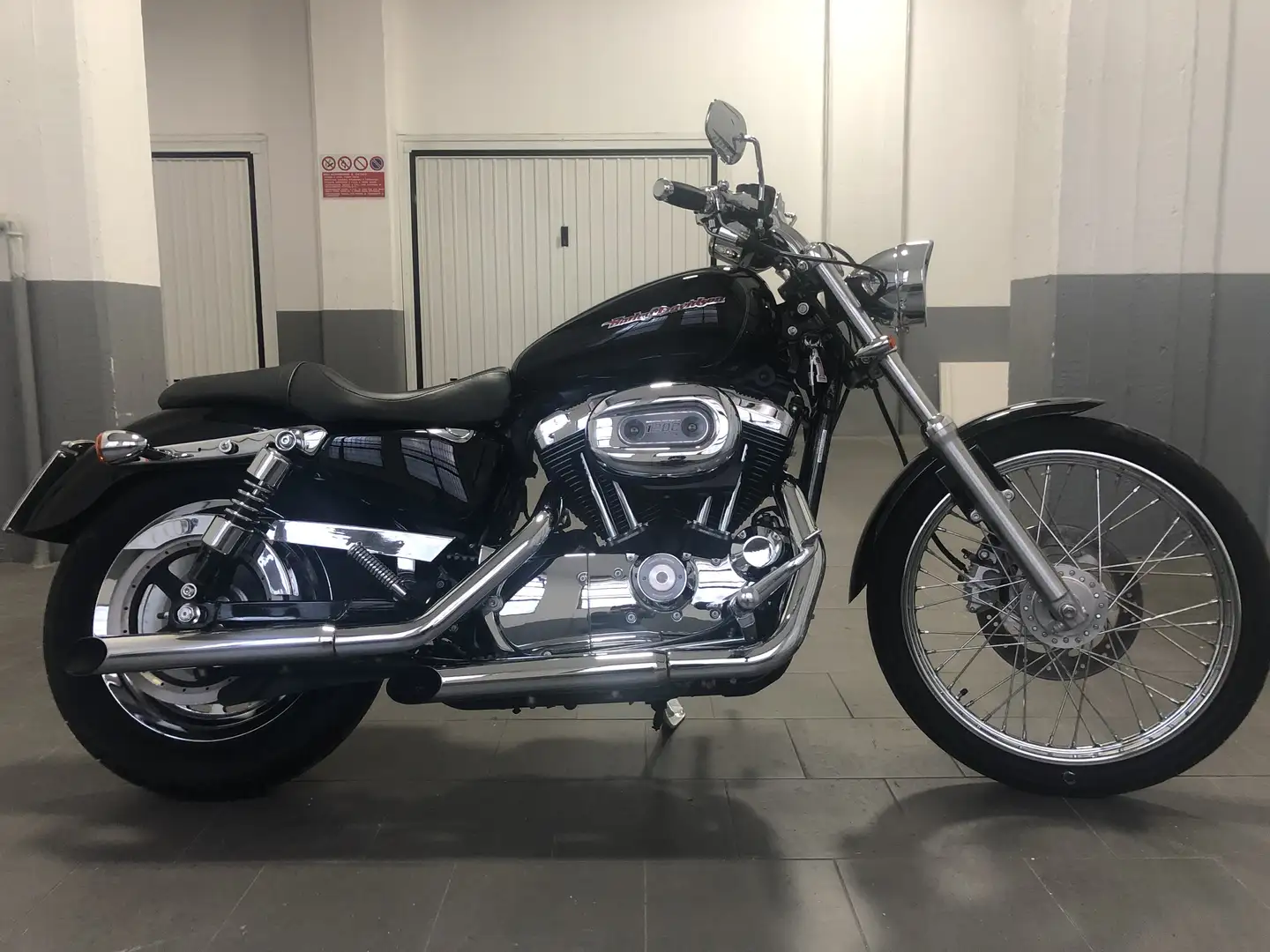 Harley-Davidson Sportster 1200 XL 1200 Custom - 1