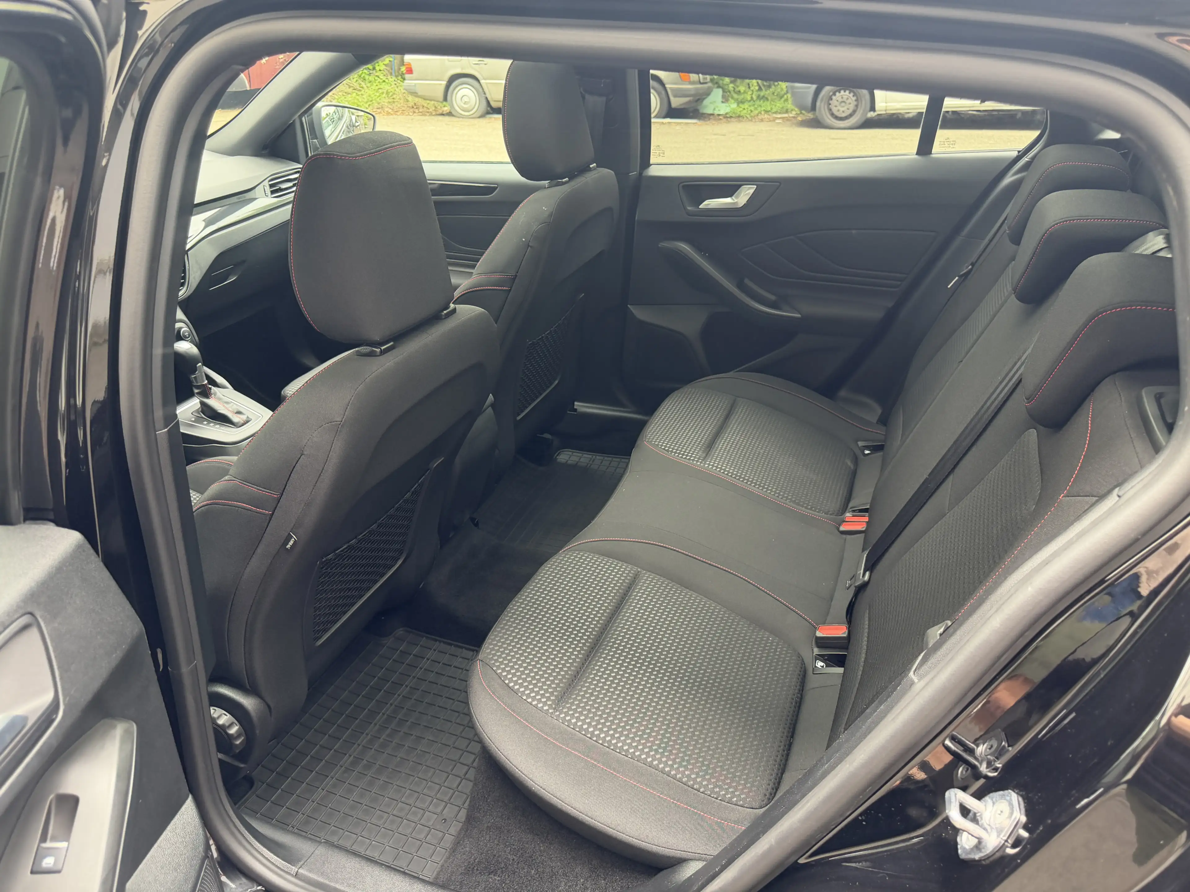 Ford Focus ST-Line LED Navi ACC-Tempomat Pano Kamera — photo 14