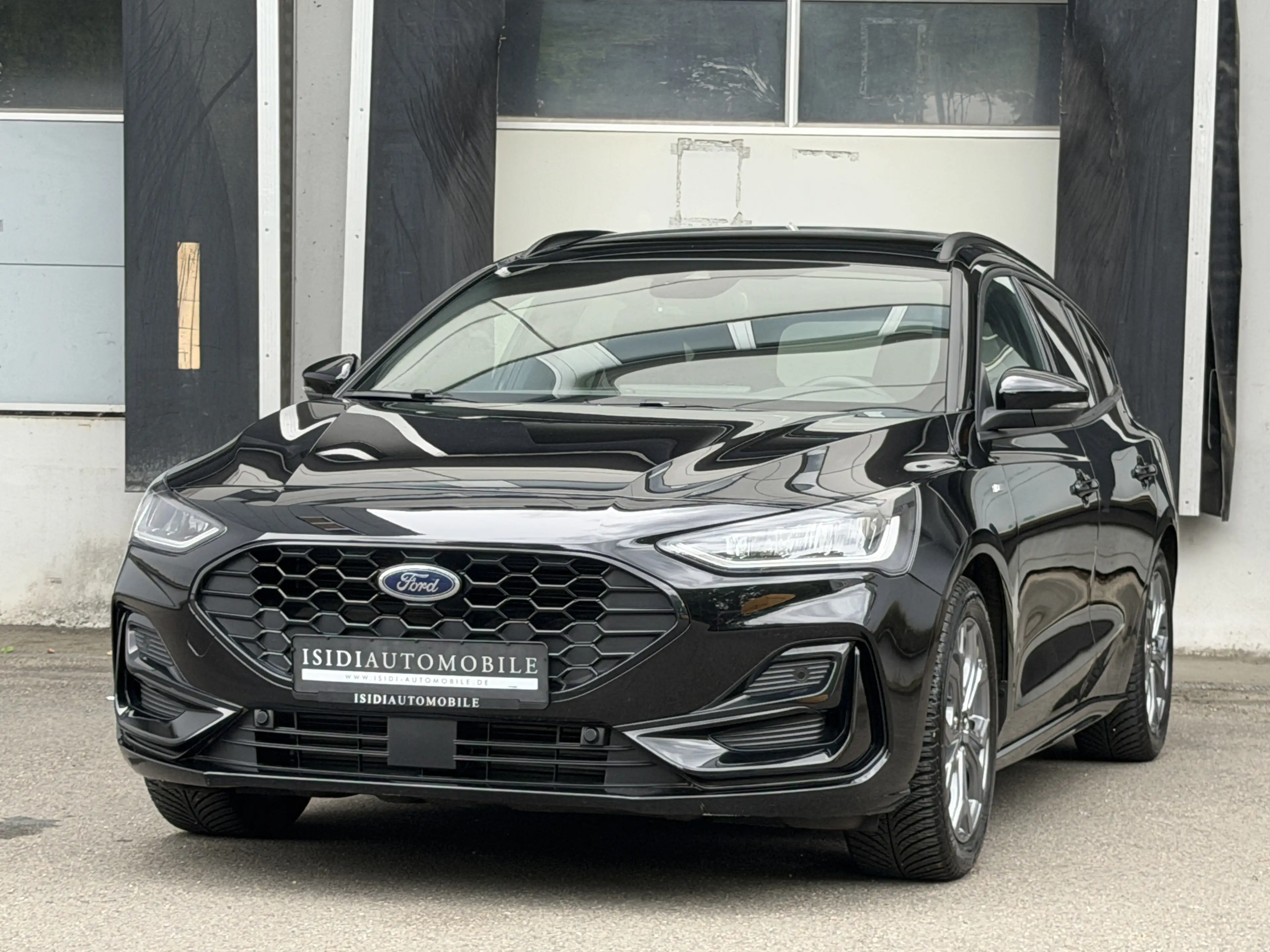 Ford Focus ST-Line LED Navi ACC-Tempomat Pano Kamera