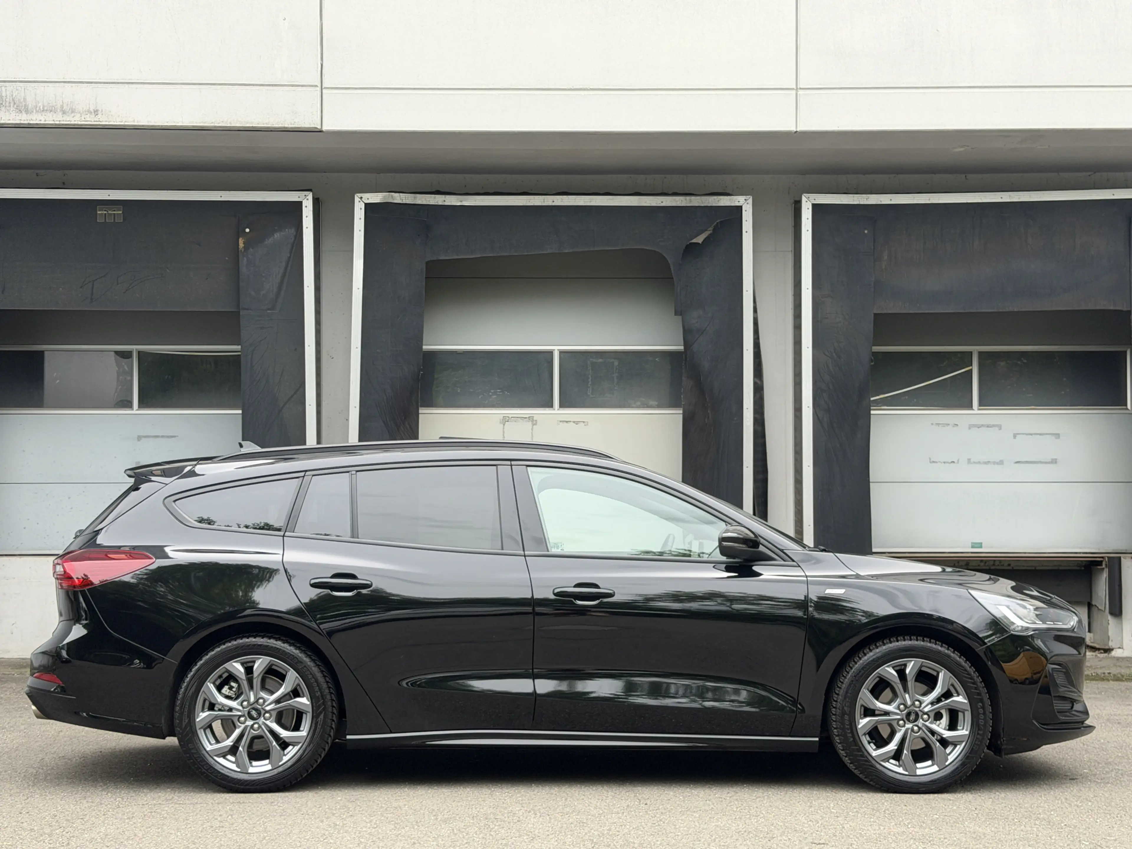 Ford Focus ST-Line LED Navi ACC-Tempomat Pano Kamera — photo 7