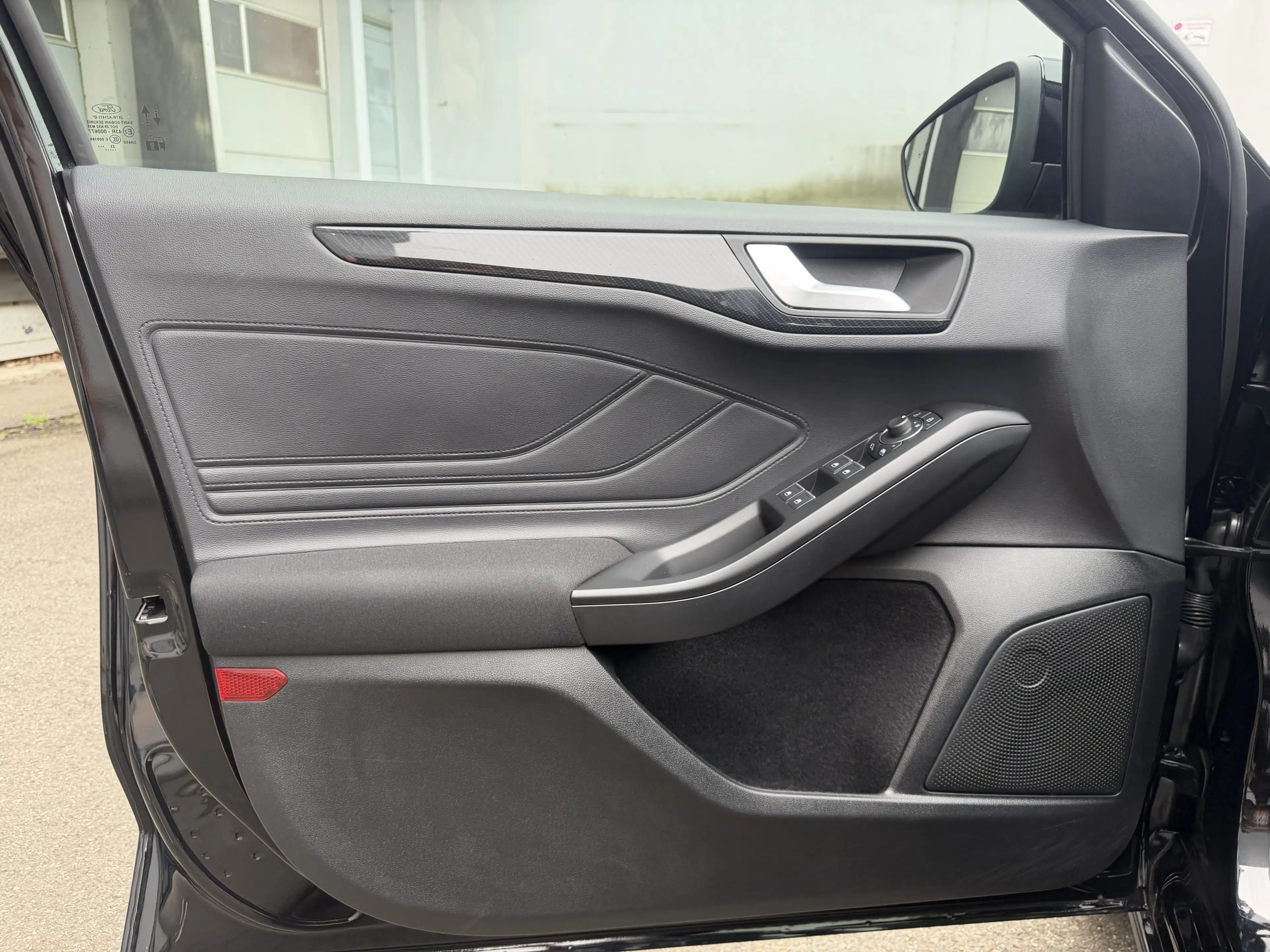 Ford Focus ST-Line LED Navi ACC-Tempomat Pano Kamera — photo 11