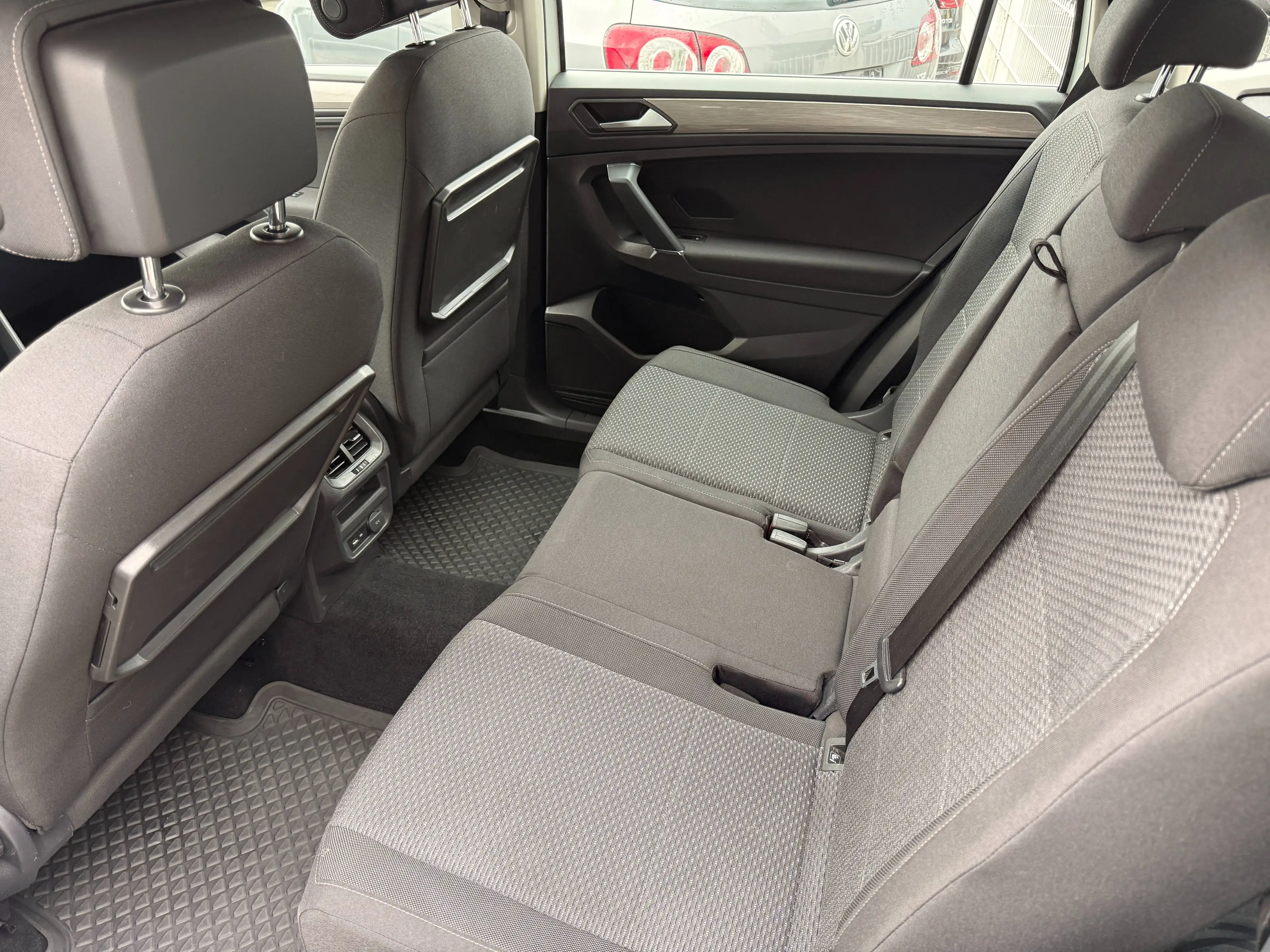 Volkswagen Tiguan Allspace Allspace 4Motion| TÜV & Service Neu| Finanz. ab 249€| Apple Car Play| Sitzheizung — photo 10