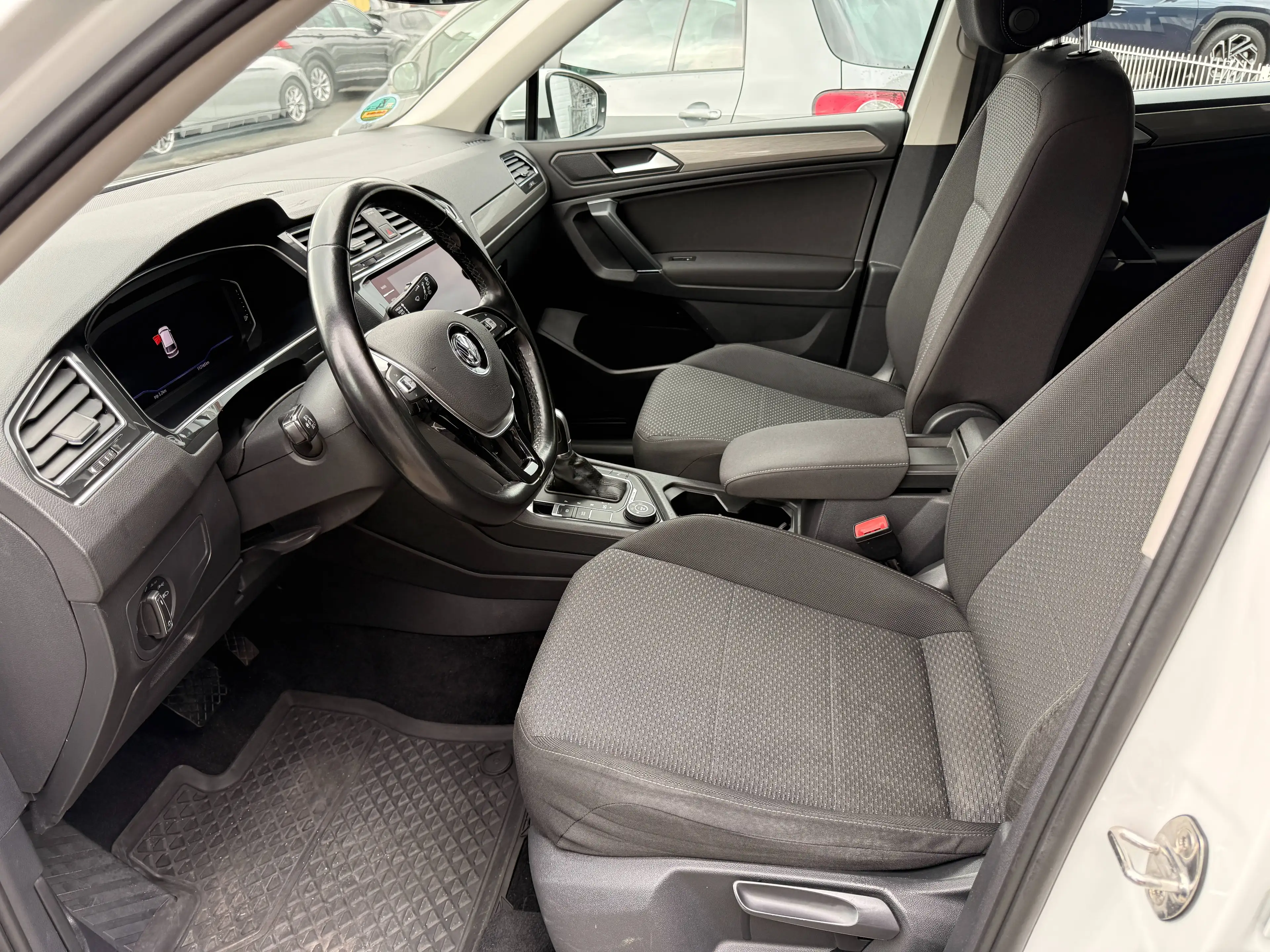 Volkswagen Tiguan Allspace Allspace 4Motion| TÜV & Service Neu| Finanz. ab 249€| Apple Car Play| Sitzheizung — photo 12