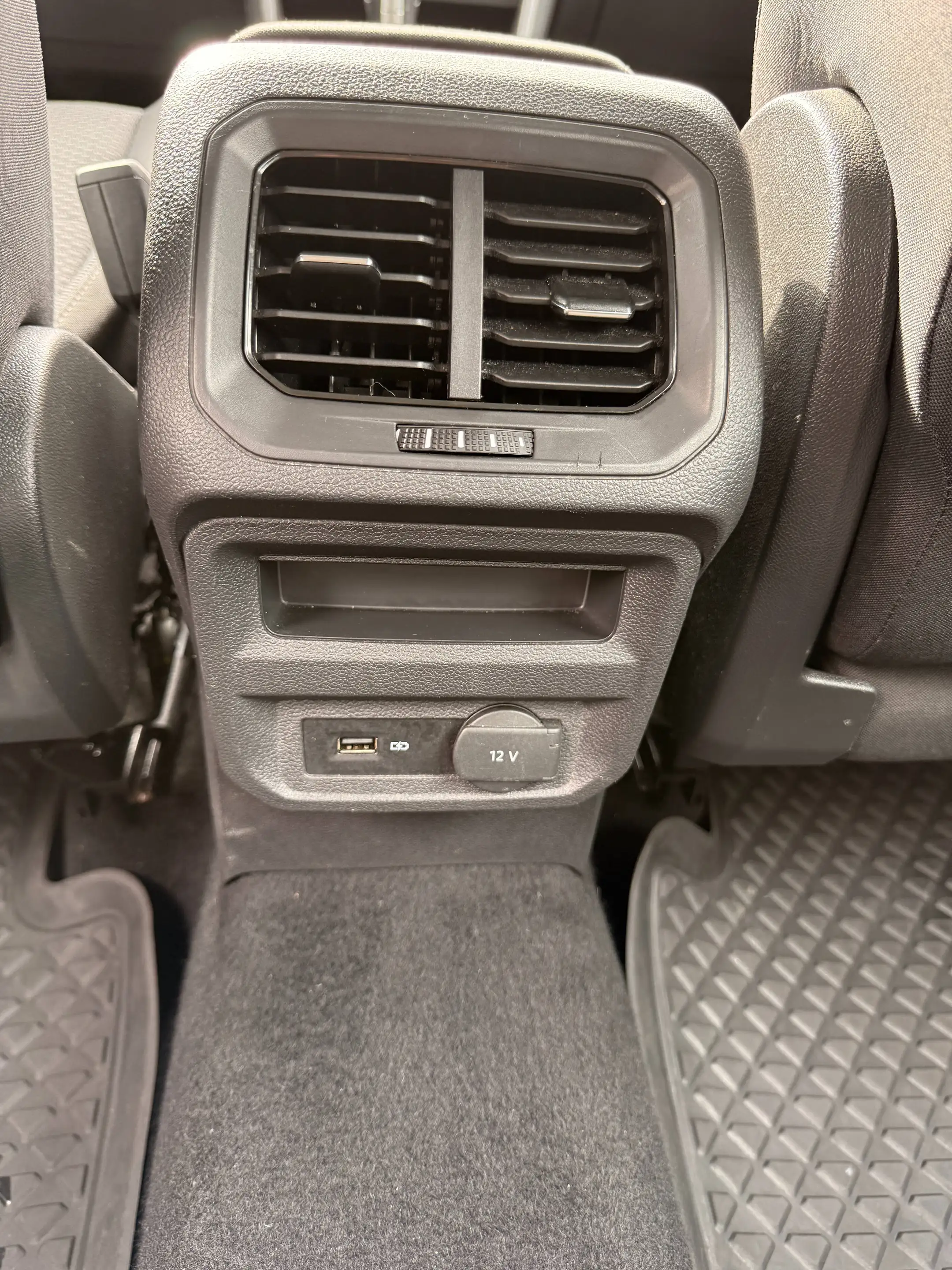 Volkswagen Tiguan Allspace Allspace 4Motion| TÜV & Service Neu| Finanz. ab 249€| Apple Car Play| Sitzheizung — photo 20