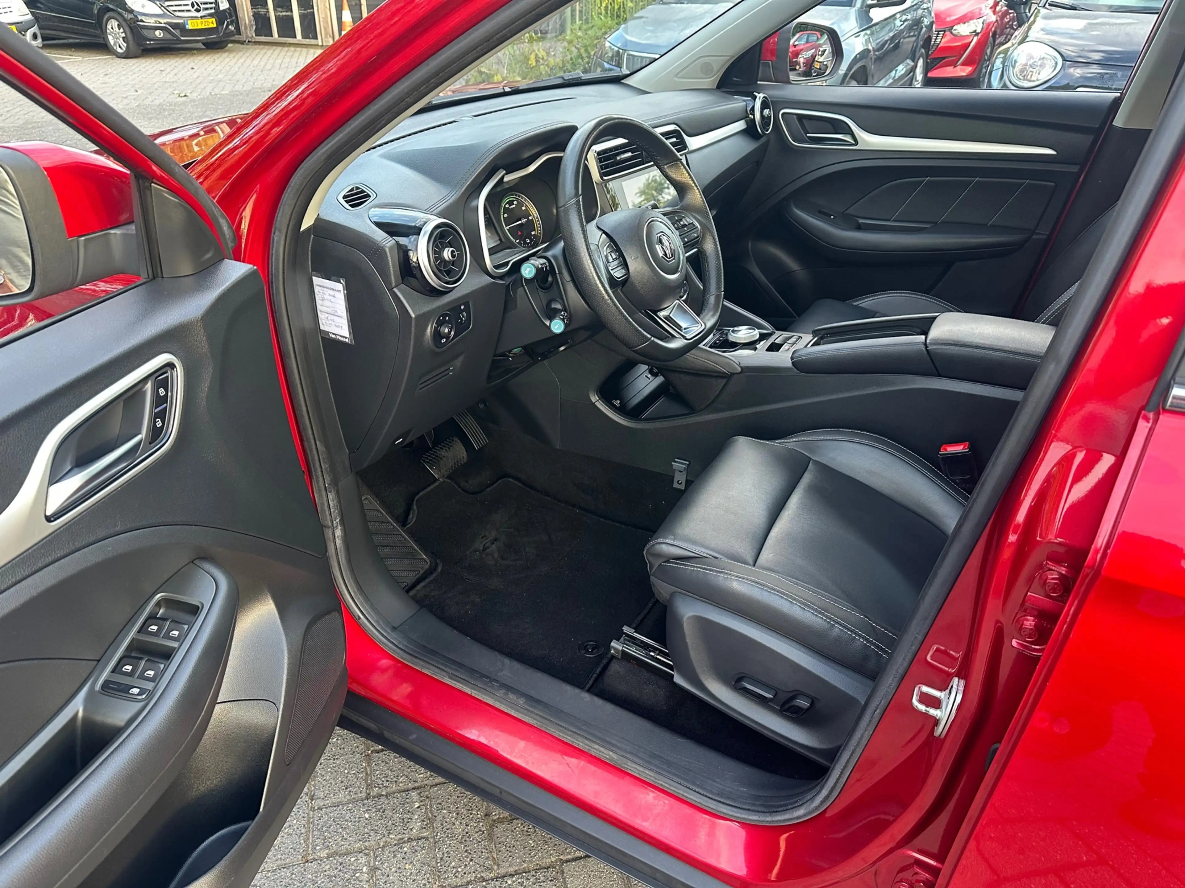 MG ZS MG EV Luxury 45 kWh , leer , navigatie , camera , — photo 9