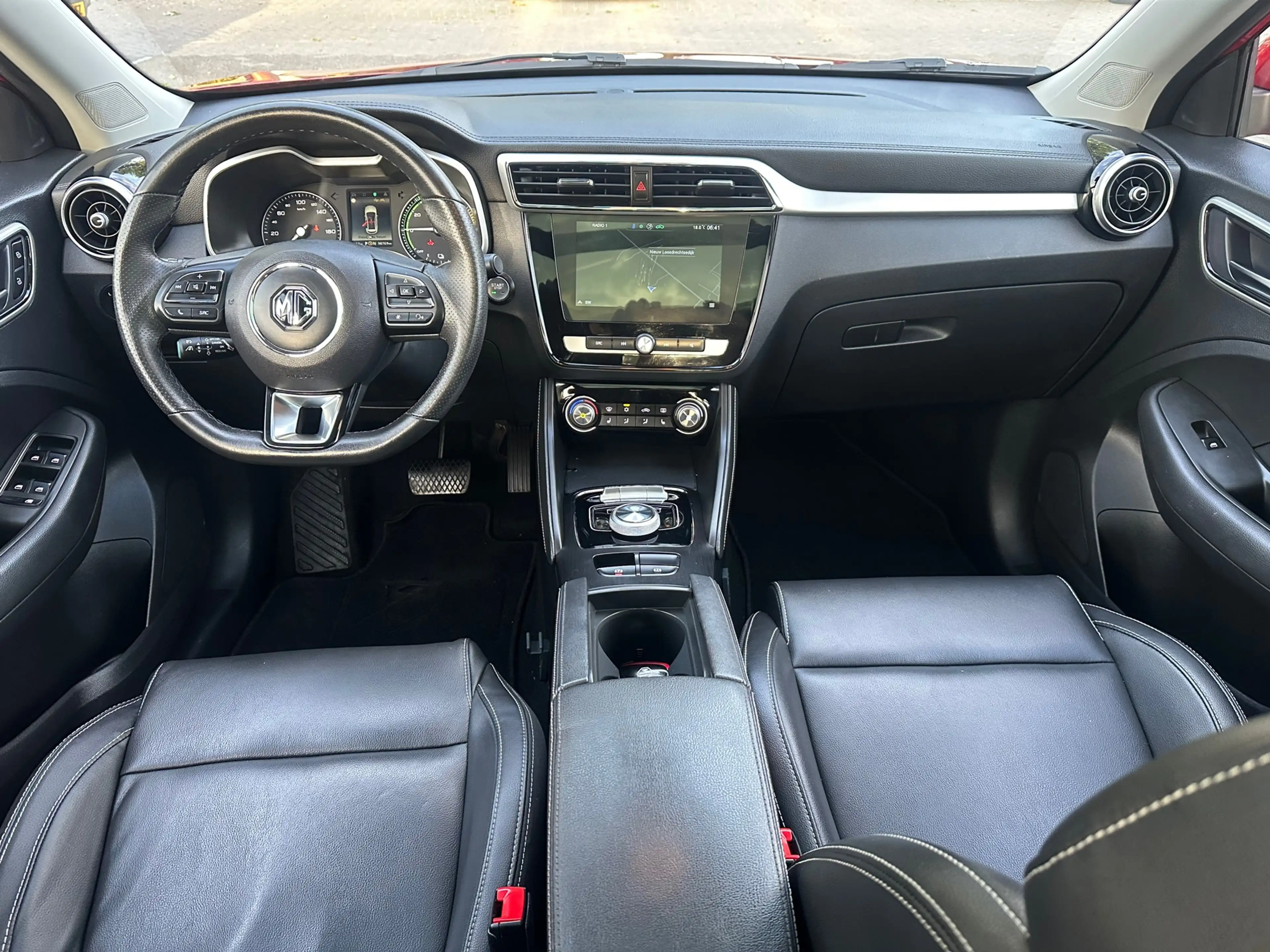 MG ZS MG EV Luxury 45 kWh , leer , navigatie , camera , — photo 8