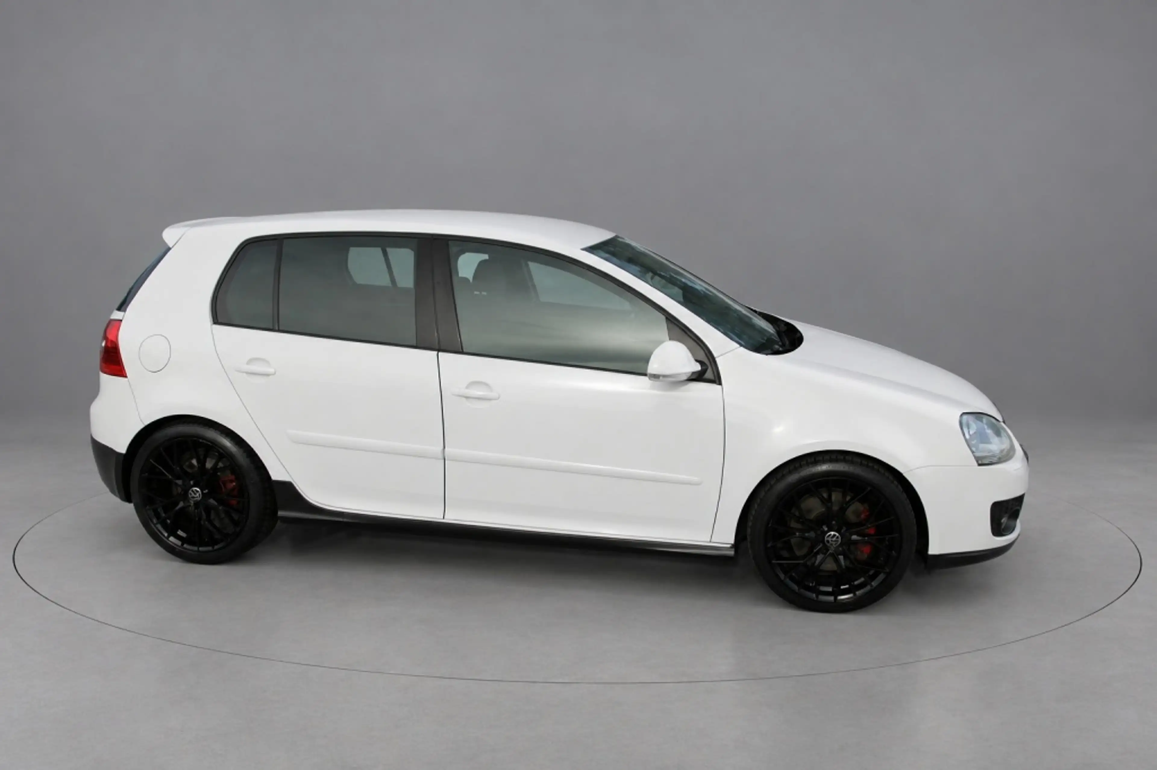 Volkswagen Golf GTI 2.0 TFSI — photo 4