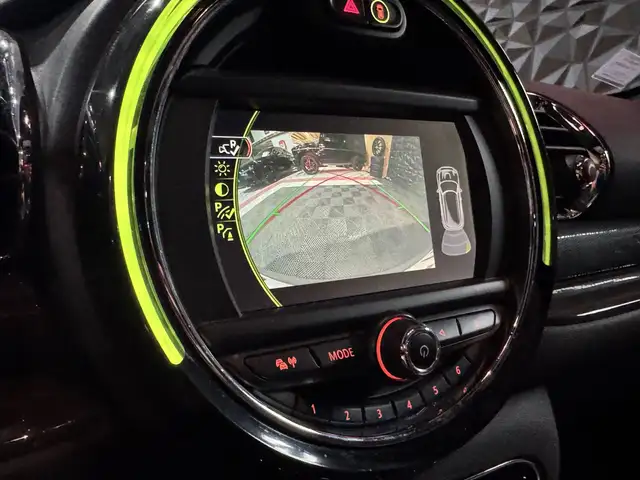 Mini Clubman view 9