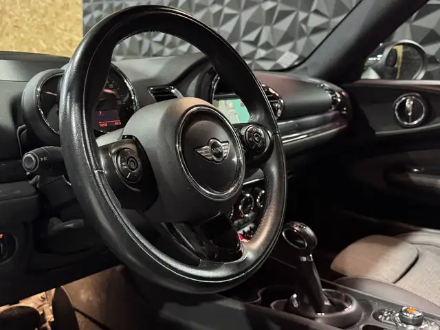 Mini Clubman view 7