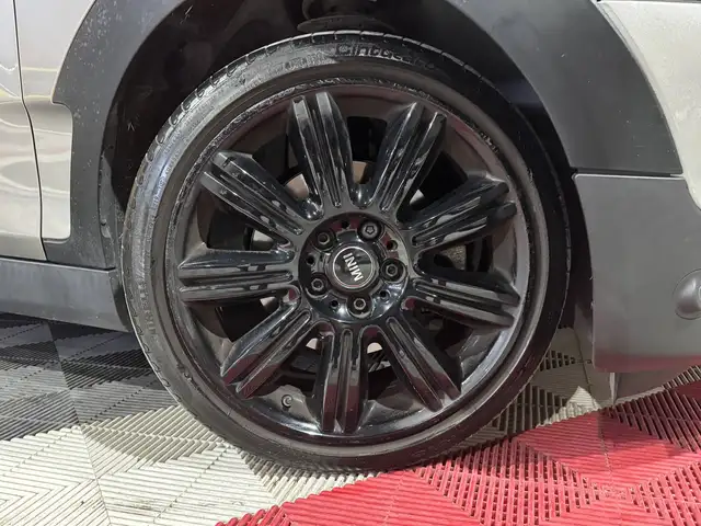 Mini Clubman view 15