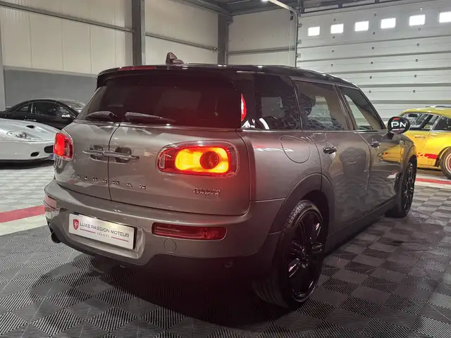Mini Clubman view 5