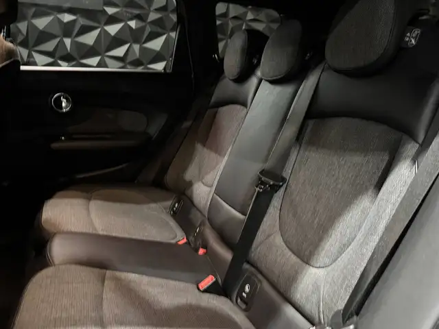 Mini Clubman view 14