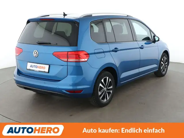 Volkswagen Touran view 6