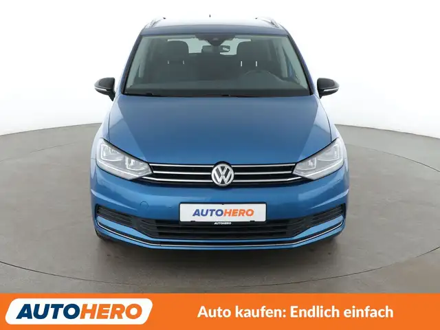 Volkswagen Touran view 9