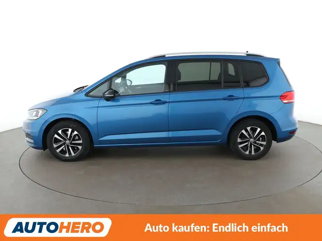 Volkswagen Touran view 3