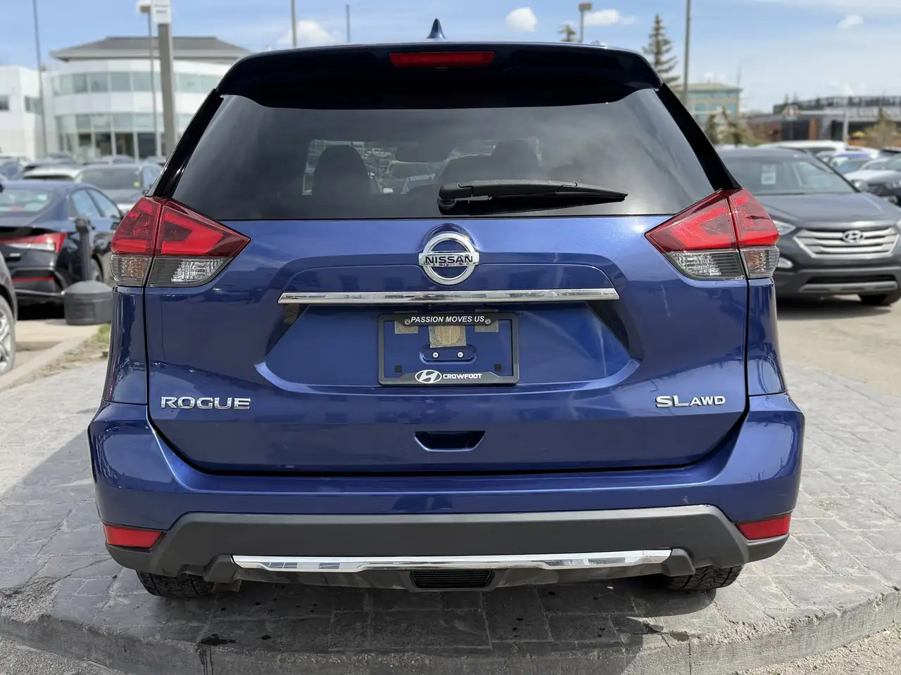 Nissan Rogue снимка Nissan Rogue
