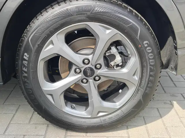 Ford Kuga view 8
