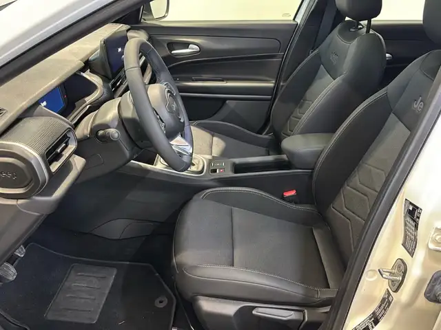 Jeep Avenger view 10