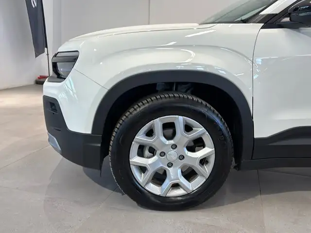 Jeep Avenger view 9