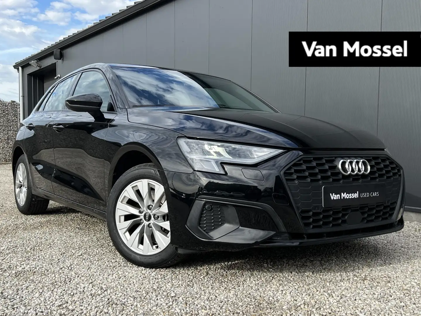 Audi A3 40 TFSI-e PHEV Attraction Pack Business Plus Noir - 1